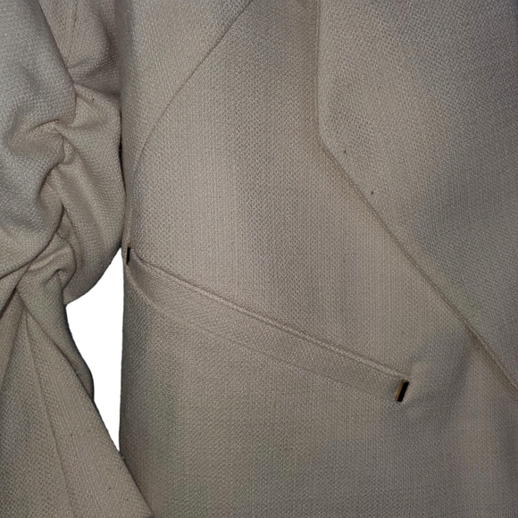 H&M Cream Blazer - Picture 4 of 9